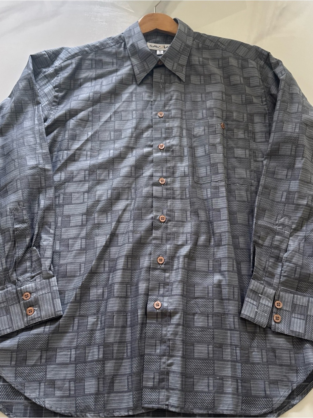 Men’s Italian Dress Shirt by Savoia, SZ XL (44), like new condition